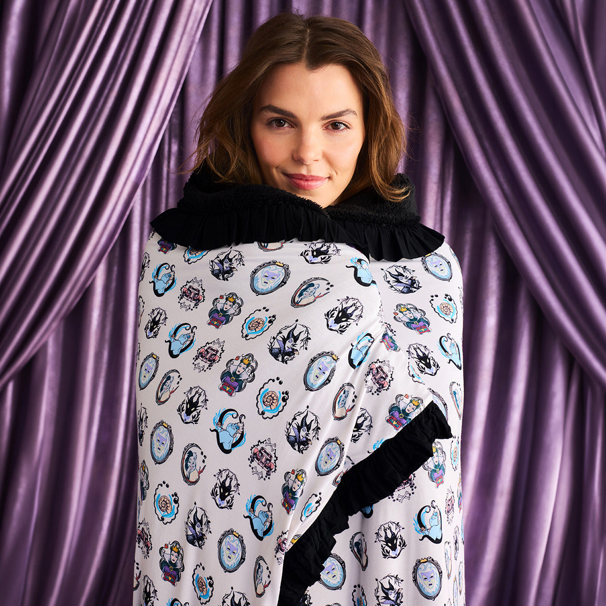 Disney Villain Portraits Ruffled Luxe Plush Patoo® Blanket